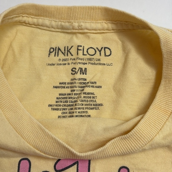 Lot of 4 rock tees- 
Pink Floyd, Guns N Roses & Def Leppard - Picture 11 of 11